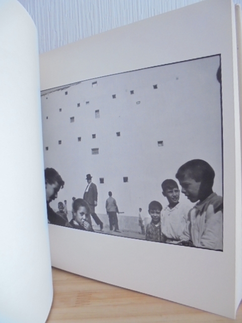 写真家 アンリ・カルティエ=ブレッソン BRESSON 写真集 31×30.5×4cm 3f - アート写真 写真家 アンリ・カルティエ=ブレッソン BRESSON 写真集 31×30.5×4cm 3f - アート写真