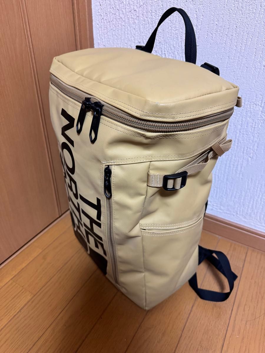 本日限定価格 THE NORTH FACE BCヒューズボックス 30L レア 本日限定価格 THE NORTH FACE BCヒューズボックス 30L レア