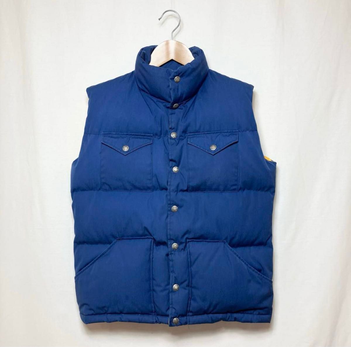 90s復刻 茶タグ NORTH FACE ダウンベスト 状態良好 紺 USA製 90s復刻 茶タグ NORTH FACE ダウンベスト 状態良好 紺 USA製