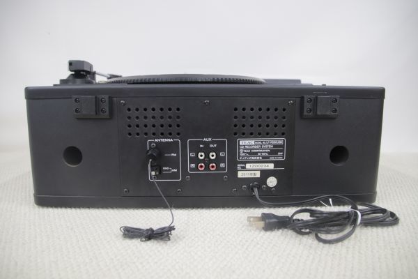 TEAC LP-R550USB ラジオ&CD ターンテーブル TEAC LP-R550USB ラジオ&CD ターンテーブル