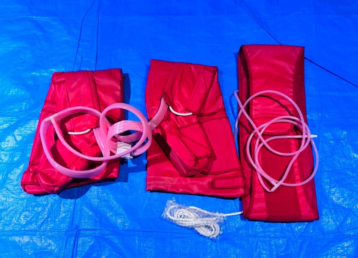 美品 AMIN アミン 家庭用空圧美容器 SKIT スキット Refine 美品 AMIN アミン 家庭用空圧美容器 SKIT スキット Refine