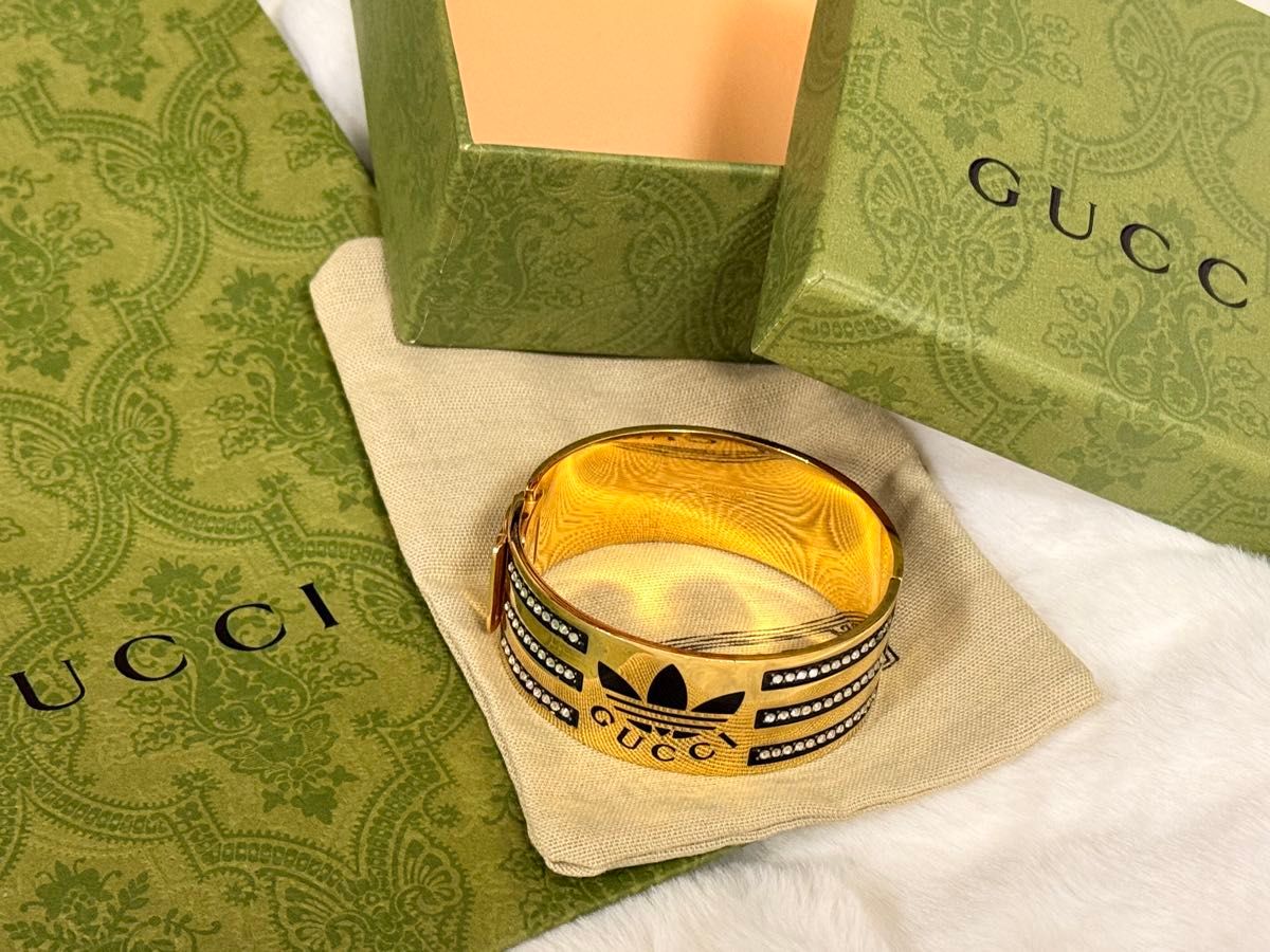 GUCCI adidas ブレスレット バングル アクセサリー グッチ ゴールド ラインストーン レア 希少 正規品 本物