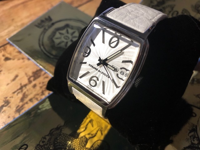 箱有 良品 CABANE de ZUCCa カバンドズッカ デイデイト トノー 7N43 シルバー系ダイアル 純正ベルト クオーツ ユニセックス 腕時計
