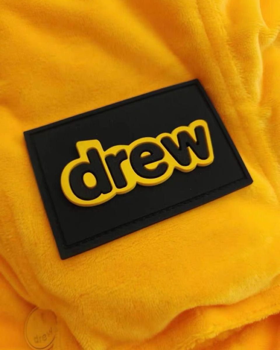 新品未使用】Drew Houseドリューハウス Mサイズ ダウン 新品未使用】Drew Houseドリューハウス Mサイズ ダウン