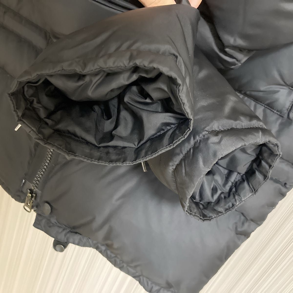 超美品 Onitsuka Tiger オニツカタイガー 肉厚ダウン 黒 コラボ 超美品 Onitsuka Tiger オニツカタイガー 肉厚ダウン 黒 コラボ