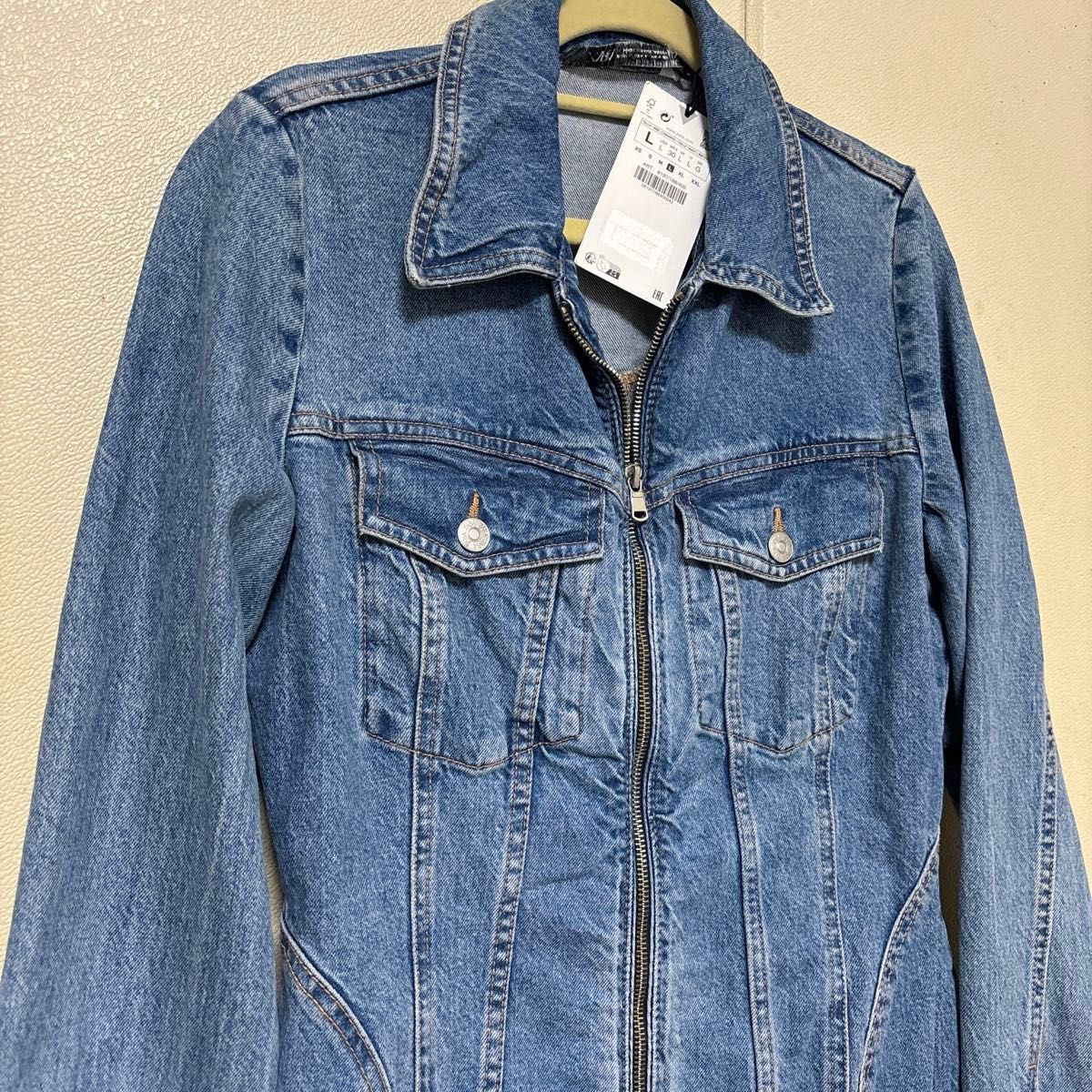 新品未使用 タグ付 ZARA デニム ワンピース L 定価約7 000円 新品未使用 タグ付 ZARA デニム ワンピース L 定価約7 000円