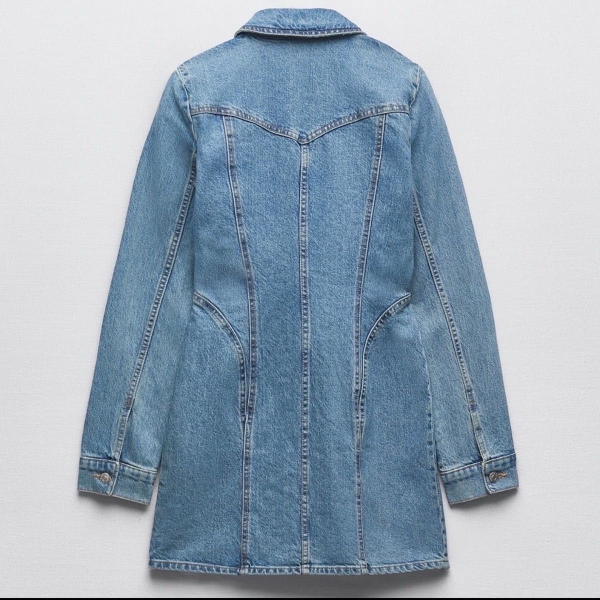 新品未使用 タグ付 ZARA デニム ワンピース L 定価約7 000円 新品未使用 タグ付 ZARA デニム ワンピース L 定価約7 000円