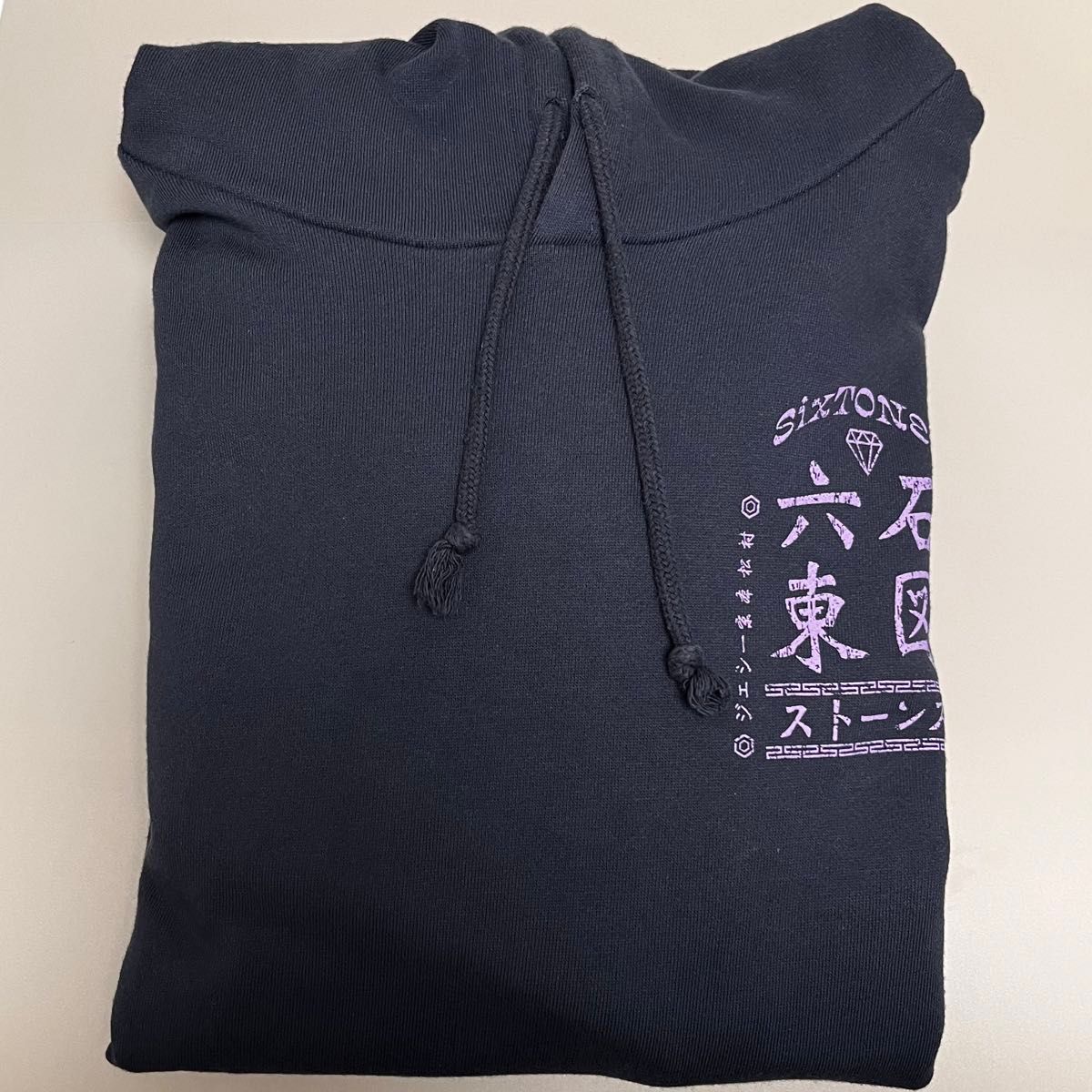 SixTONES Feel da CITYパーカー(中古品)すとーんずパーカー SixTONES Feel da CITYパーカー(中古品)すとーんずパーカー