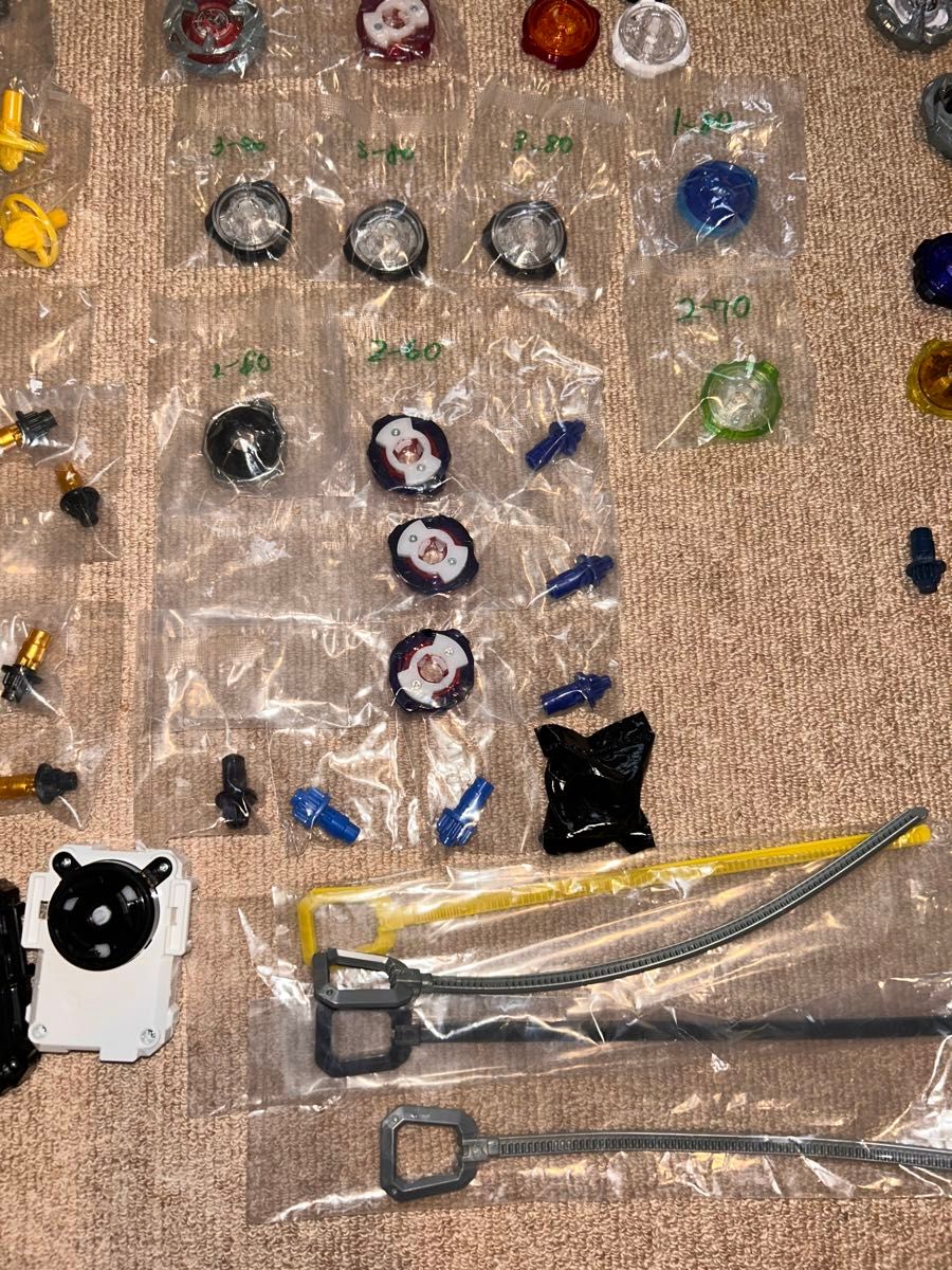 ベイブレードx 引退品 69点 未使用品多数 まとめ|Yahoo!フリマ ベイブレードx 引退品 69点 未使用品多数 まとめ|Yahoo!フリマ