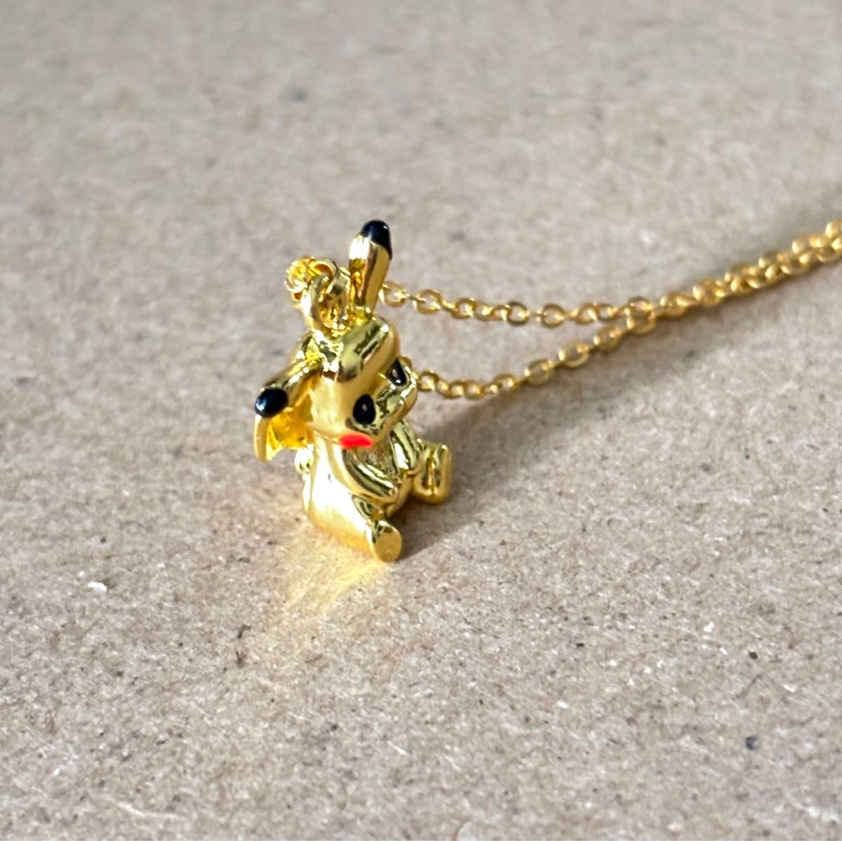 ポケモン ピカチュウネックレス ゴールド 男女兼用 ピカチュウ ポケモン ピカチュウネックレス ゴールド 男女兼用 ピカチュウ