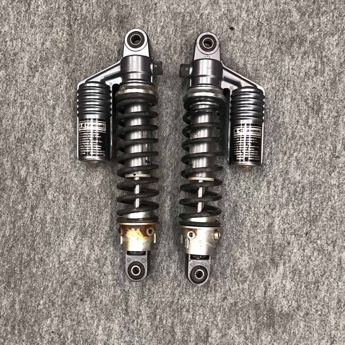 ZRX400純正サスペンションKYB ZRX400純正サスペンションKYB