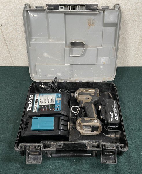 アルミ板 8x350x945 (厚x幅x長さ㍉) 保護シート付 工具、DIY用品 アルミ板 8x350x945 (厚x幅x長さ㍉) 保護シート付 工具、DIY用品