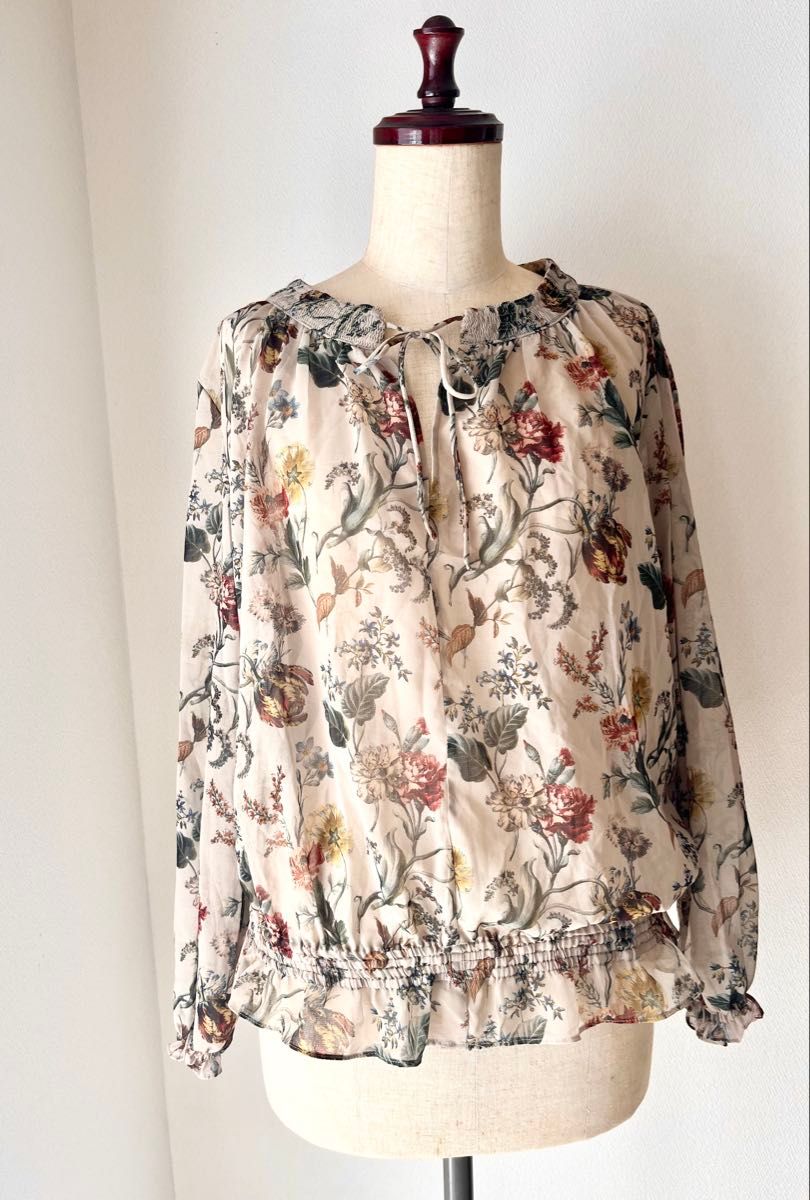 ZARA ザラ シフォン ギャザー 長袖 ブラウス フラワープリント ZARA ザラ シフォン ギャザー 長袖 ブラウス フラワープリント