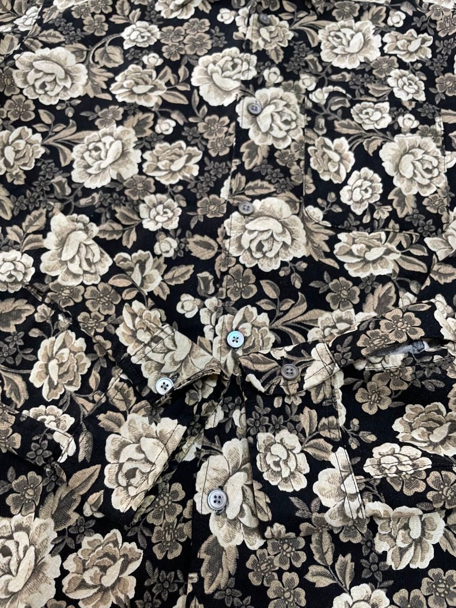 最終値下げ Engineered Garments 花柄タブカラーシャツ M 美品 最終値下げ Engineered Garments 花柄タブカラーシャツ M 美品