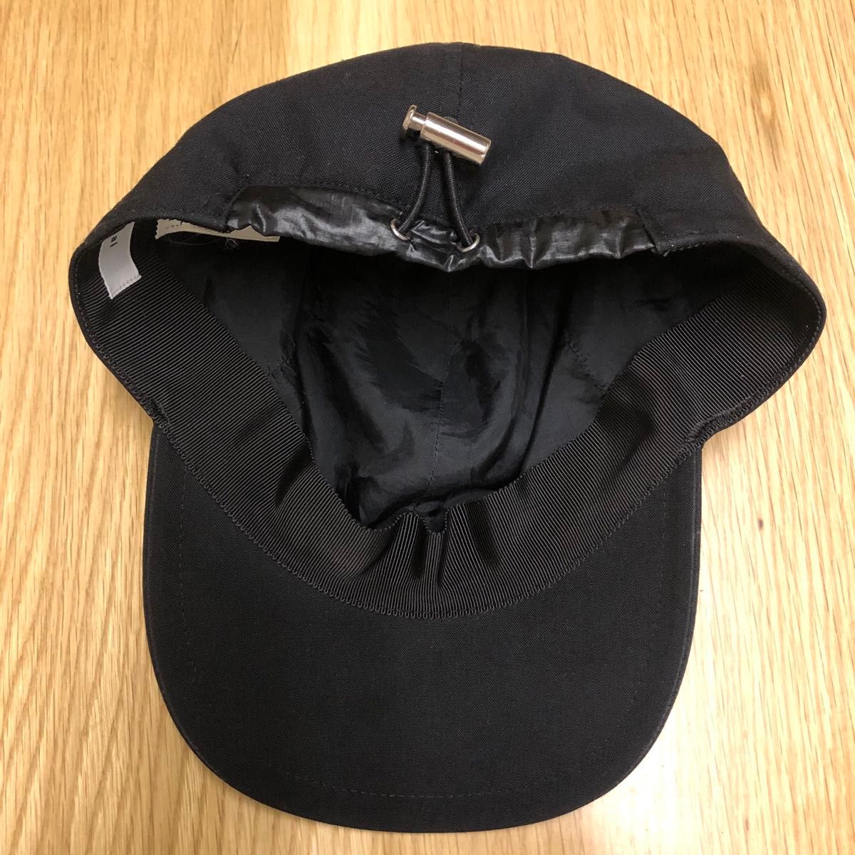 Sacai 23SS サカイ ドローストリング Sロゴ キャップ ブラック Sacai 23SS サカイ ドローストリング Sロゴ キャップ ブラック