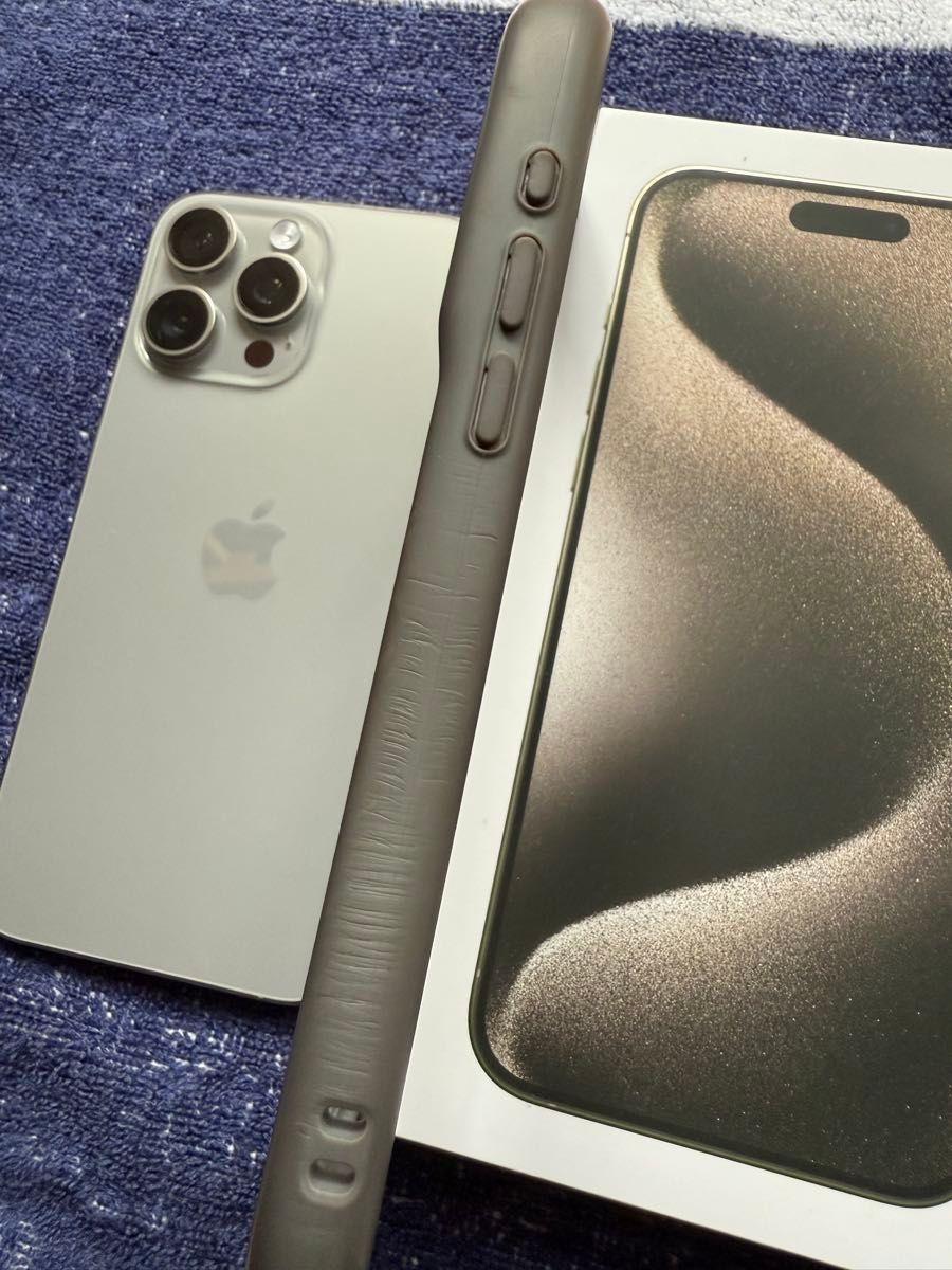美品】ケース フィルム iPhone 15 Pro Max 256GB ナチュラル 美品】ケース フィルム iPhone 15 Pro Max 256GB ナチュラル