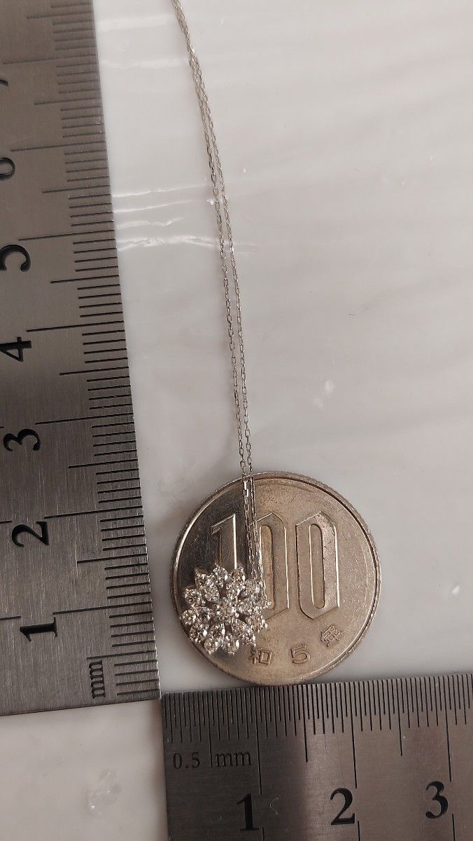 お安く出品 ハッピーキャンドル K18WG ダイヤ0 3きらりん お安く出品 ハッピーキャンドル K18WG ダイヤ0 3きらりん