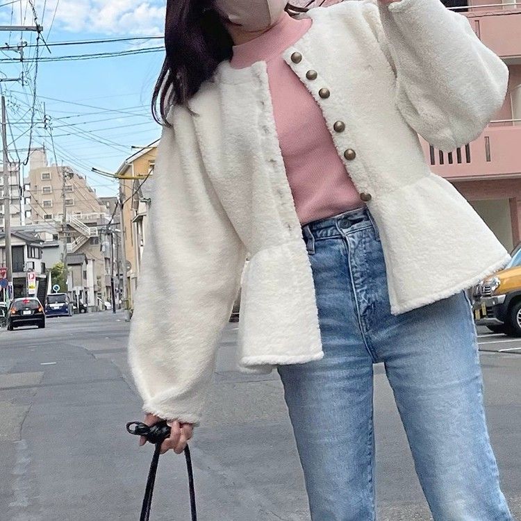 Bibiy “B” BOA PEPURAMU CARDIGAN|Yahoo!フリマ(旧PayPayフリマ) Bibiy “B” BOA PEPURAMU CARDIGAN|Yahoo!フリマ(旧PayPayフリマ)