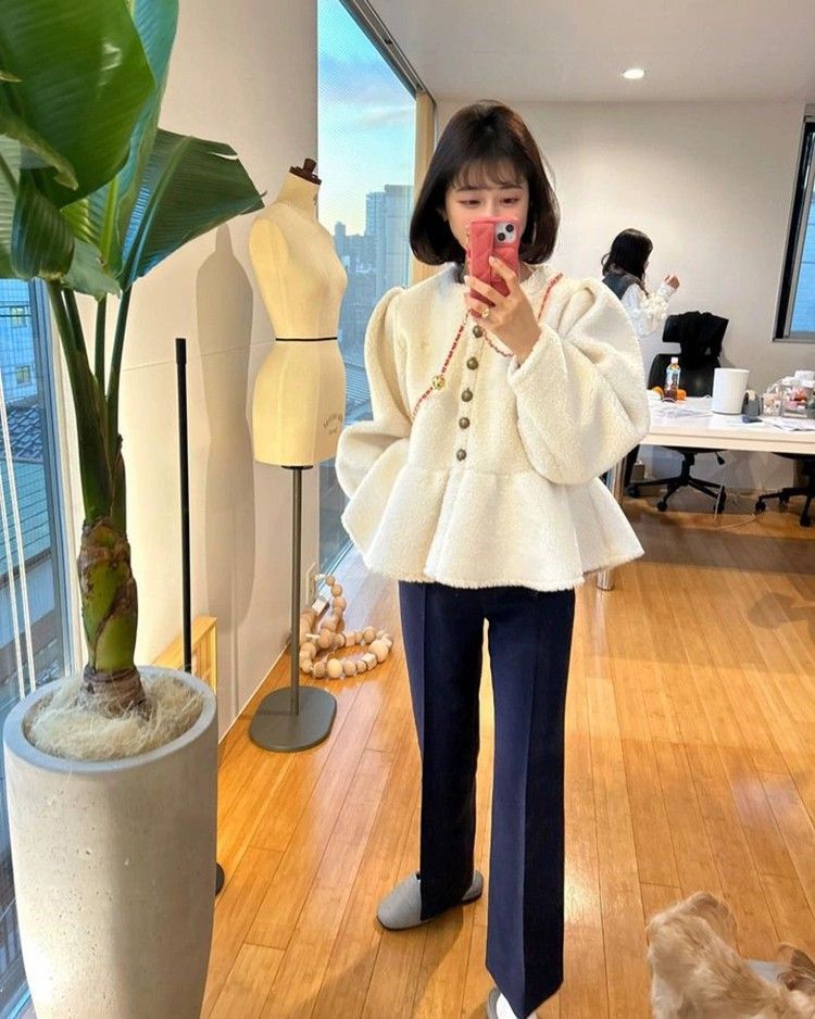 Bibiy “B” BOA PEPURAMU CARDIGAN|Yahoo!フリマ(旧PayPayフリマ) Bibiy “B” BOA PEPURAMU CARDIGAN|Yahoo!フリマ(旧PayPayフリマ)