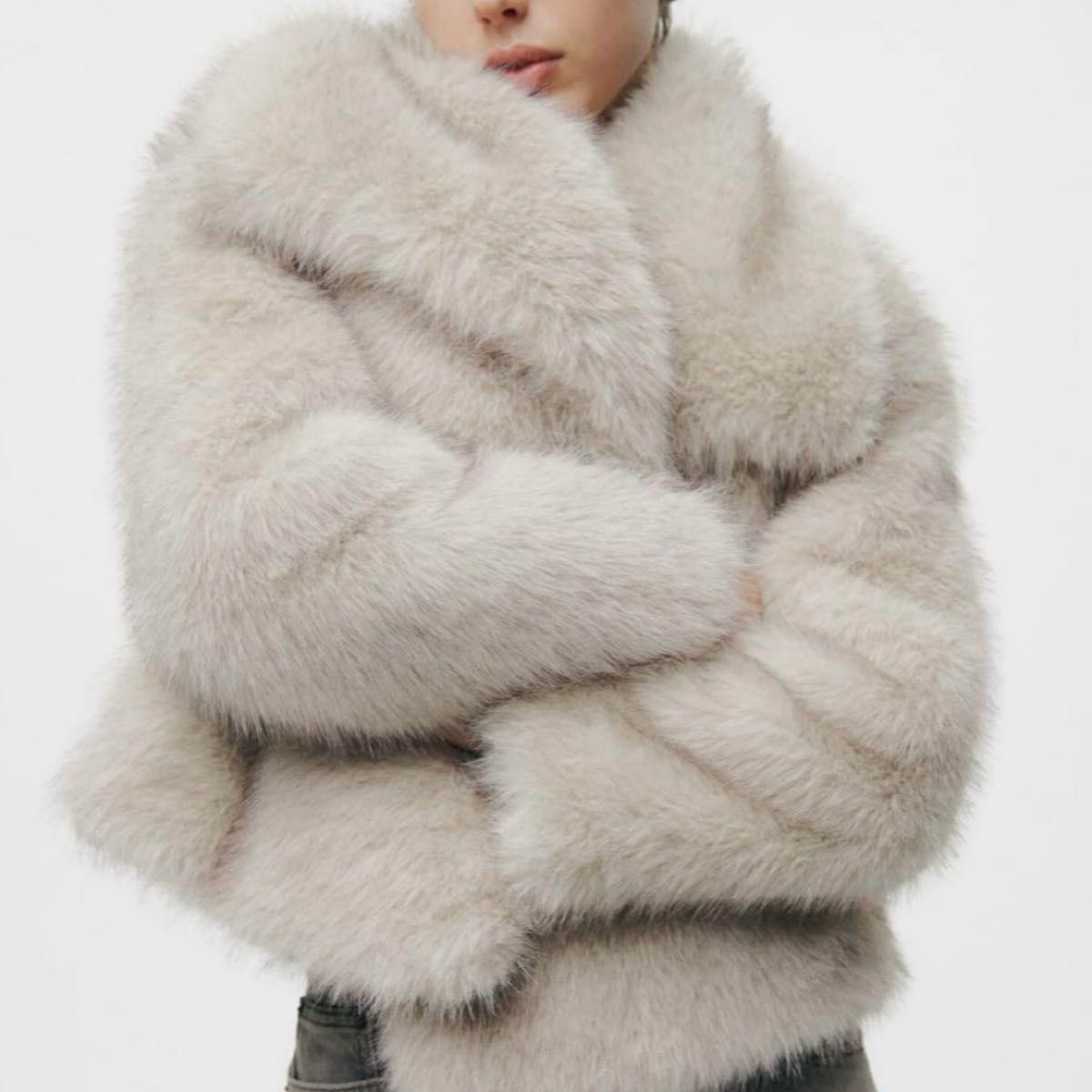 ZARA】ショート丈フェイクファージャケット S 4360/240|Yahoo ZARA】ショート丈フェイクファージャケット S 4360/240|Yahoo