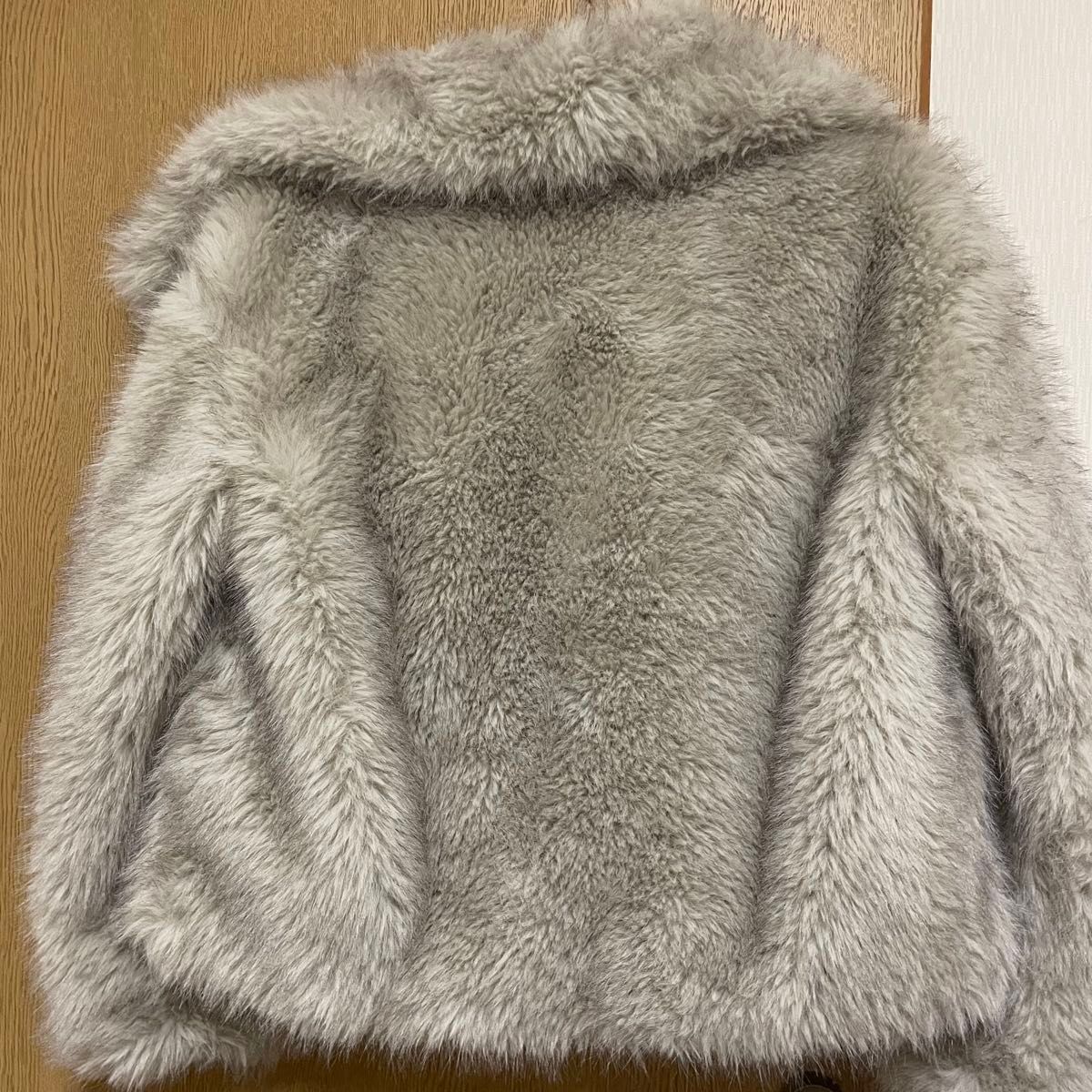 ZARA】ショート丈フェイクファージャケット S 4360/240|Yahoo ZARA】ショート丈フェイクファージャケット S 4360/240|Yahoo