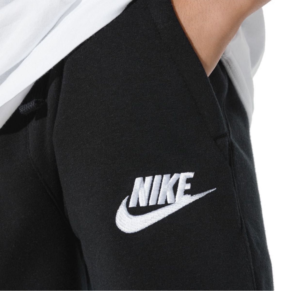 新品未使用 NIKEナイキ クラブ フリース パンツ 裏起毛 ジョガー 新品未使用 NIKEナイキ クラブ フリース パンツ 裏起毛 ジョガー