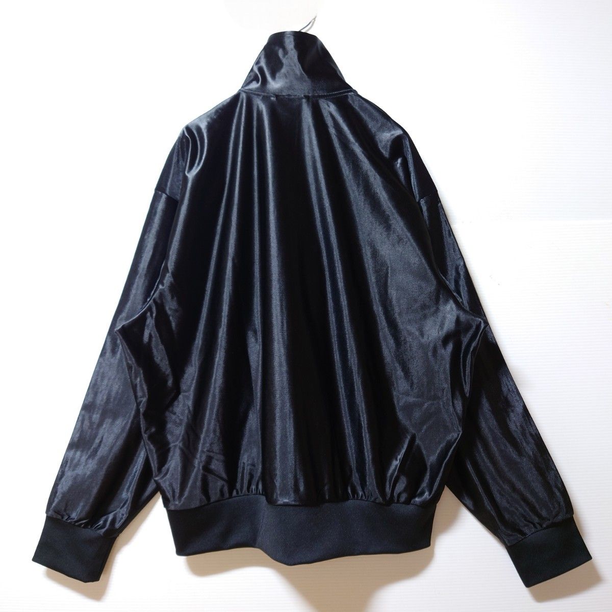 新品 adidas 黒 L オーバーサイズファイヤーバードトラック 新品 adidas 黒 L オーバーサイズファイヤーバードトラック