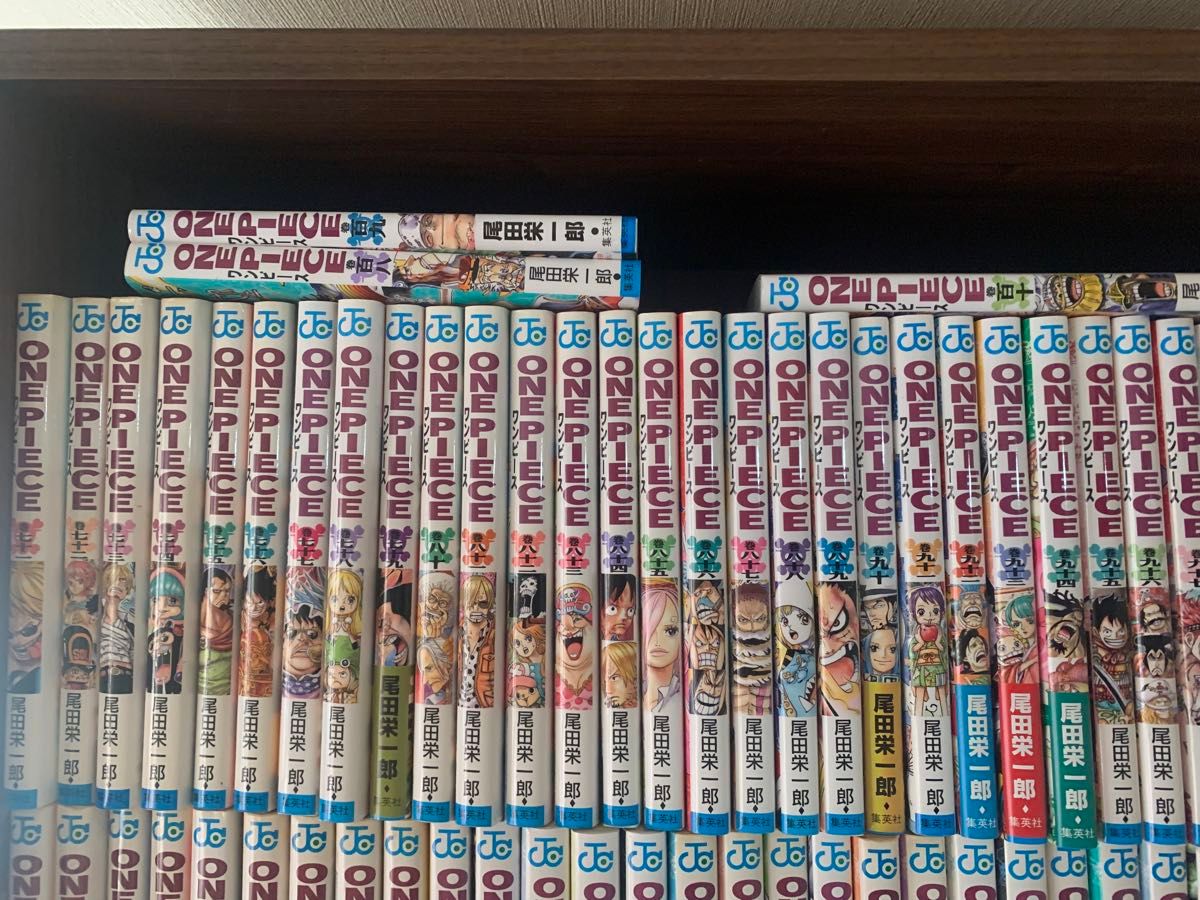 豪華114冊 ONE PIECE ワンピース 全巻セット 1〜110巻 +関連本4 豪華114冊 ONE PIECE ワンピース 全巻セット 1〜110巻 +関連本4