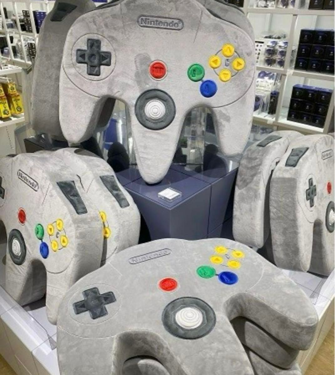 クッション NINTENDO 64 コントローラー ニンテンドー クッション NINTENDO 64 コントローラー ニンテンドー