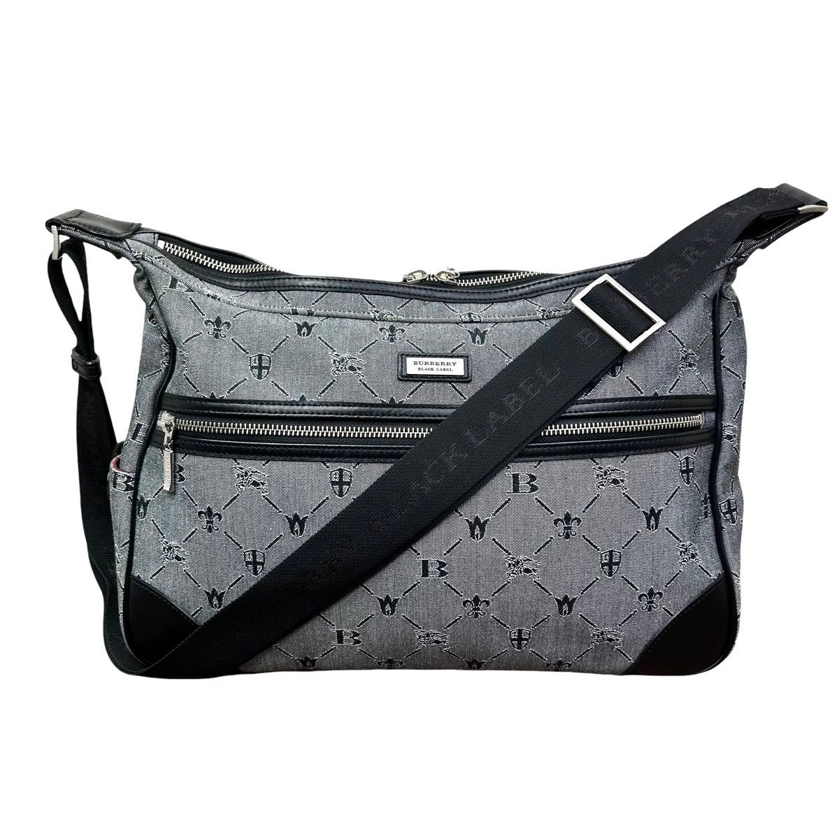 美品 BURBERRY BLACK LABEL ショルダーバッグ 総柄 希少 美品 BURBERRY BLACK LABEL ショルダーバッグ 総柄 希少