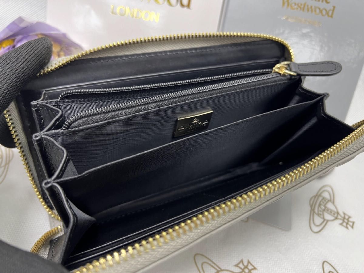 Vivienne Westwood 財布 ヴィヴィアンウエストウッド 長財布 型 Vivienne Westwood 財布 ヴィヴィアンウエストウッド 長財布 型