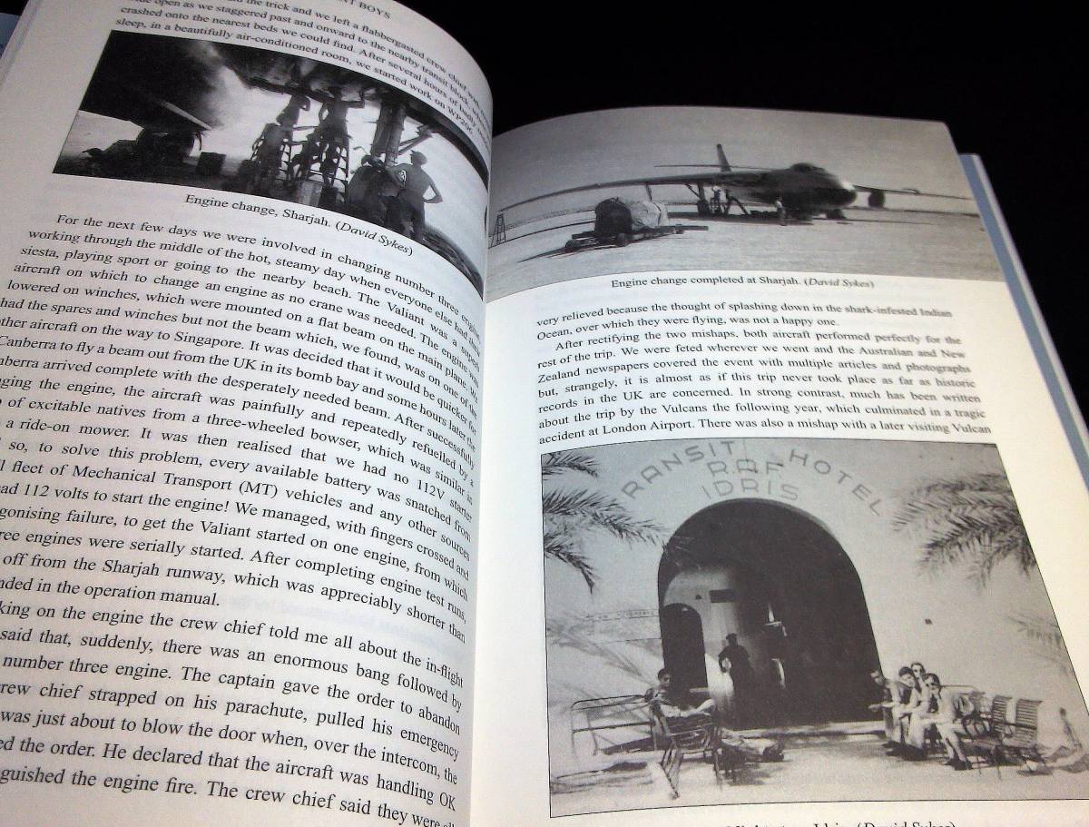 < foreign book > britain strategy .. machine variant [VALIANT BOYS: True Stories from UK's First 4-Jet Bomber] Britain the first. 4 jet .. machine. exploitation person. story 