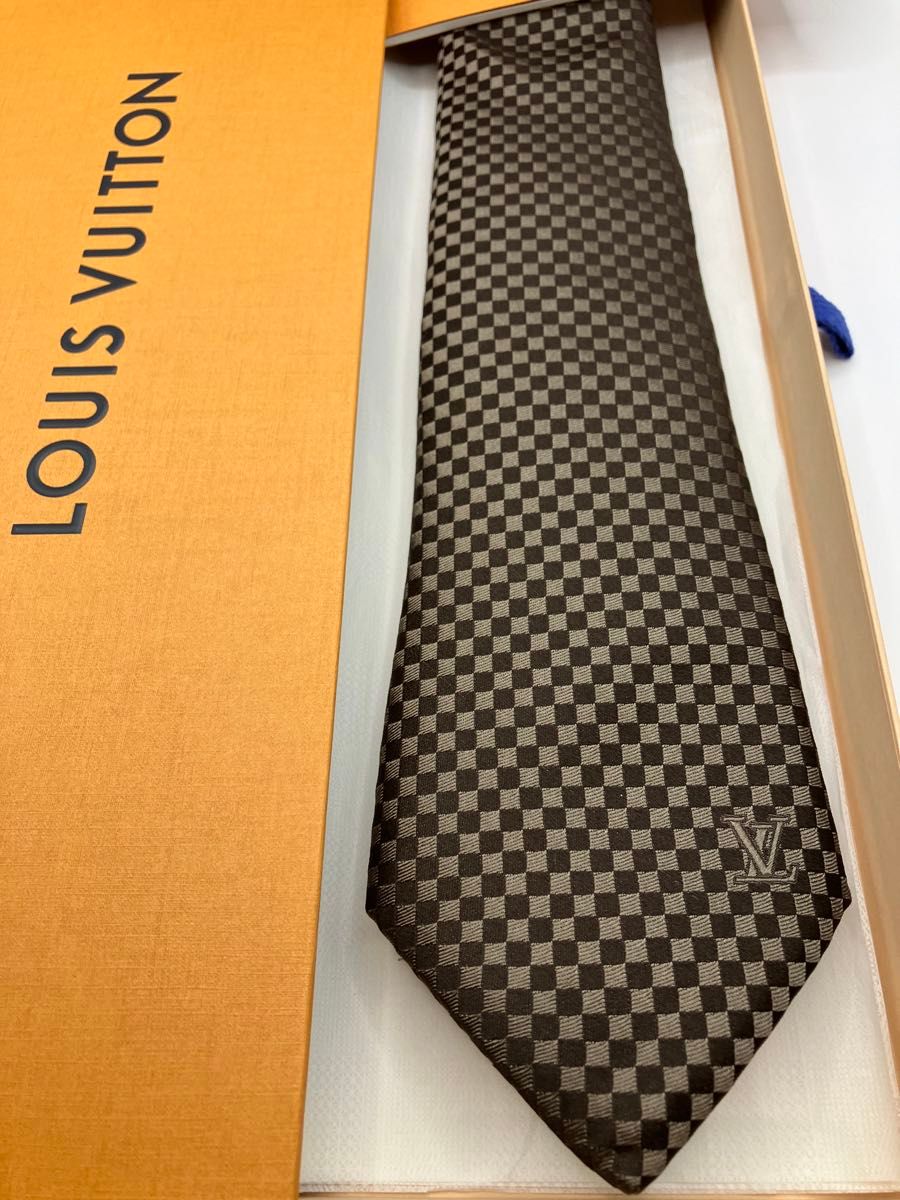LOUIS VUITTONネクタイ】ほぼ未使用品 マイクロダミエ ブラウン LOUIS VUITTONネクタイ】ほぼ未使用品 マイクロダミエ ブラウン