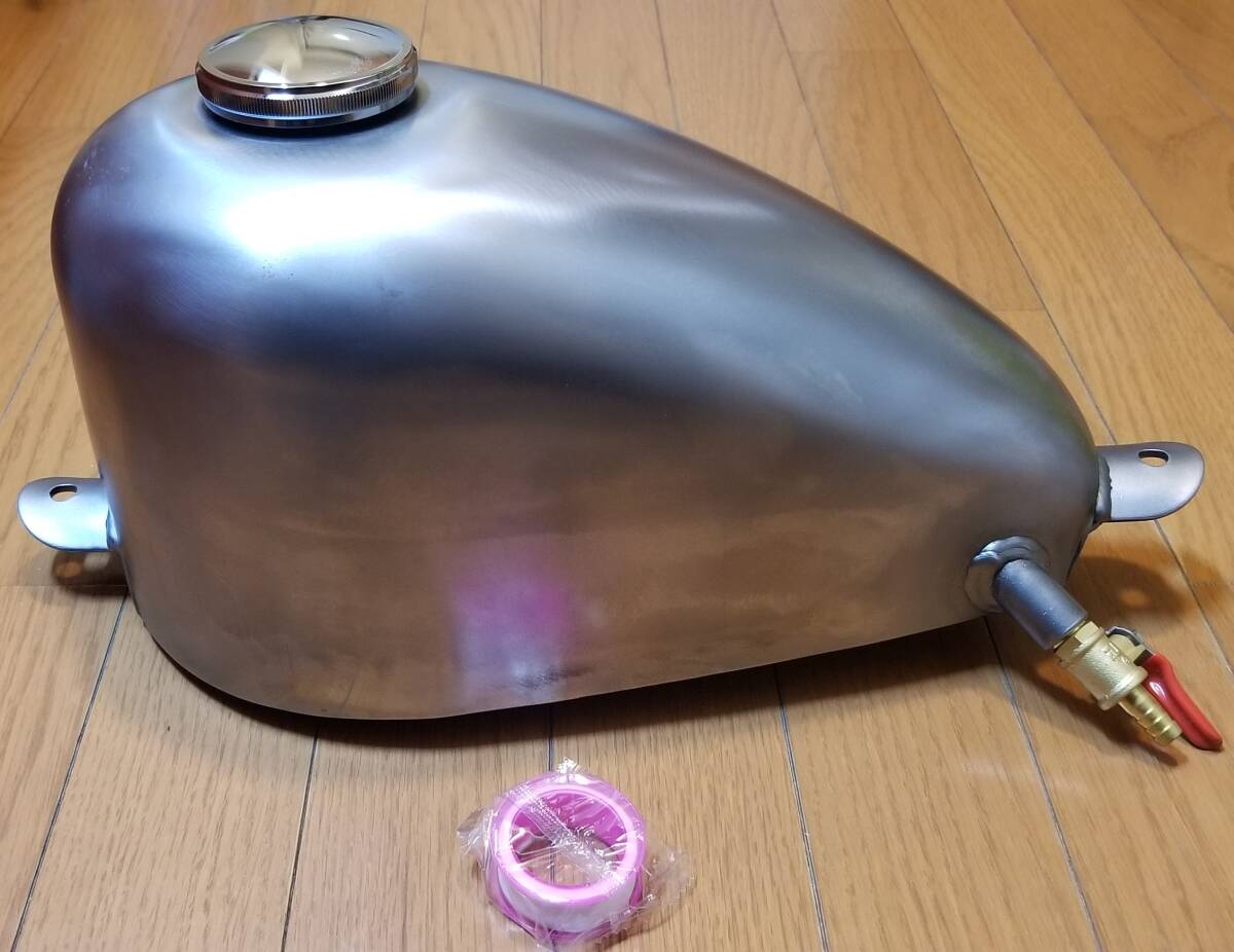 6L 汎用品 ガソリンタンク 未塗装 カスタム ボバー ハーレー チョッパー ピーナッツ ガスタンク ワンオフ ②(タンク)｜売買されたオークション情報、Yahoo!オークション(旧ヤフオク!)  の商品情報をアーカイブ公開 - オークファン（aucfan.com）