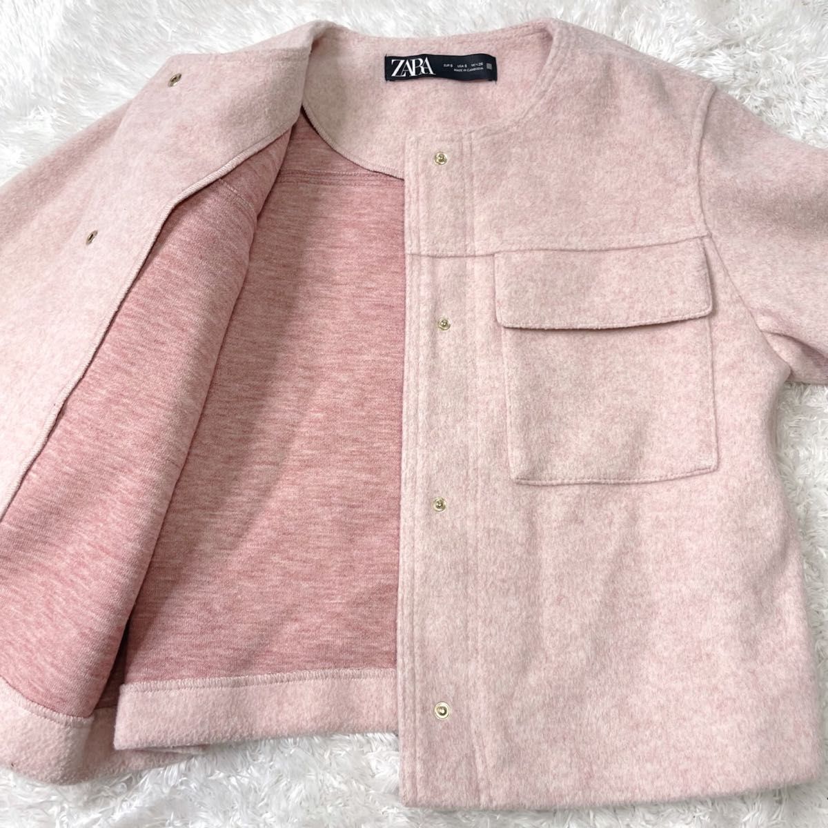 ZARA ゴールドボタン ショートジャケット クロップドジャケット ZARA ゴールドボタン ショートジャケット クロップドジャケット