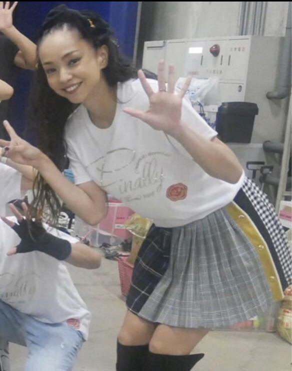 未使用品☆安室奈美恵ちゃん着用☆サカイ☆チェック☆プリーツスカート