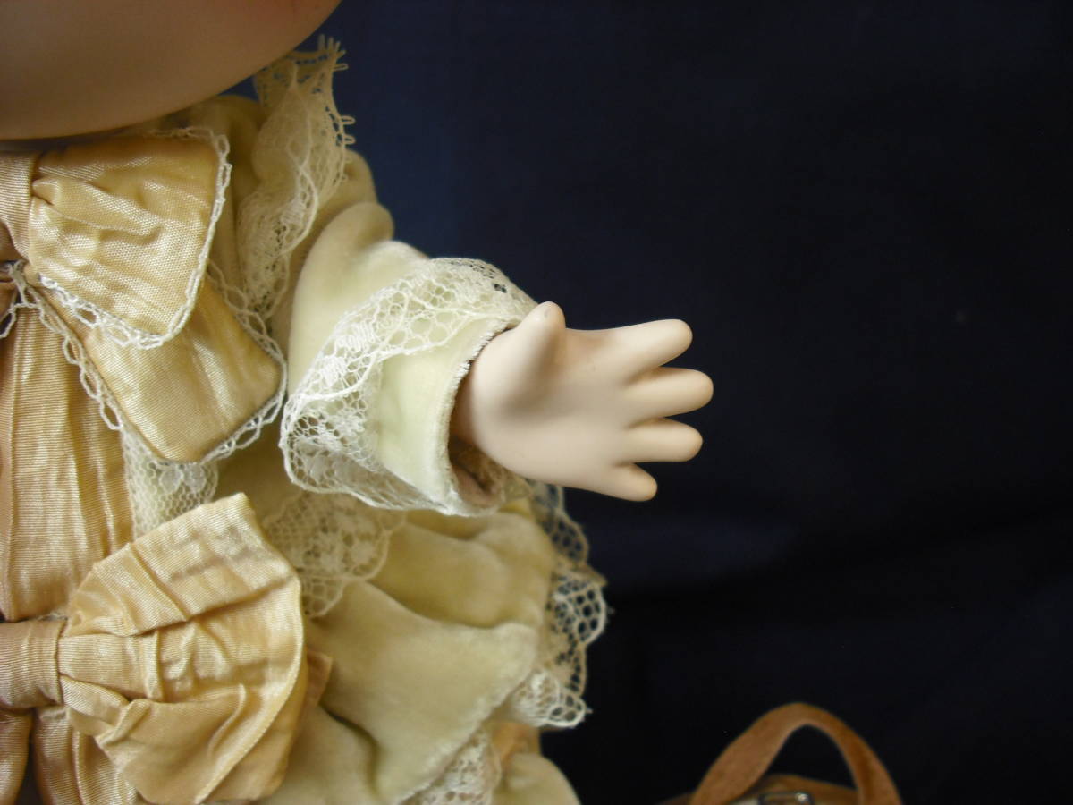 希少!不二家ペコちゃん 2005 初代ビスクドール The Peko Doll 希少!不二家ペコちゃん 2005 初代ビスクドール The Peko Doll