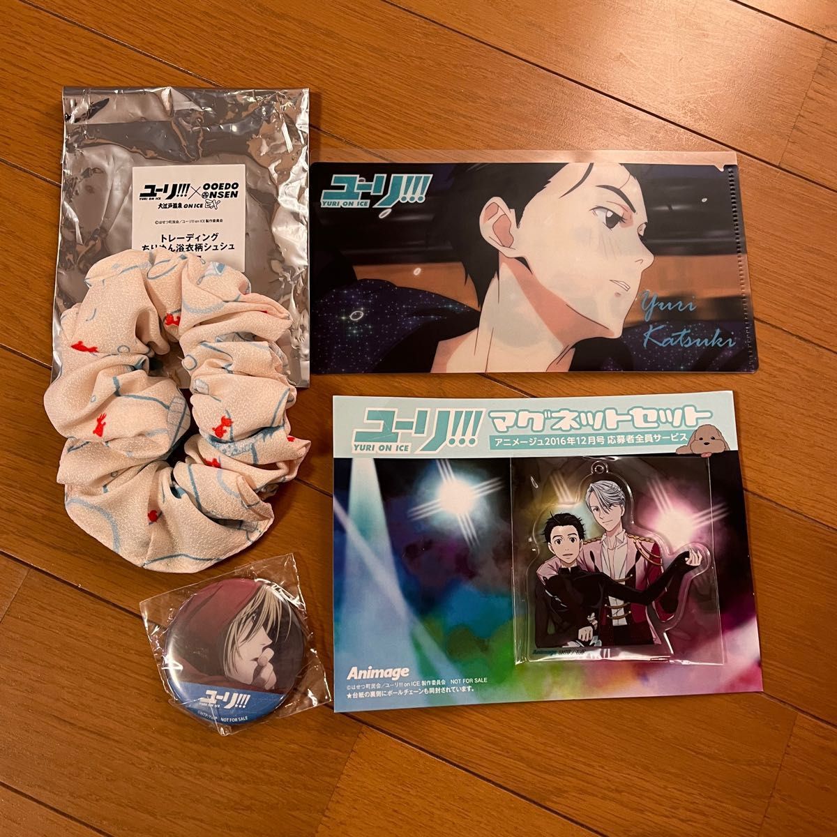 ユーリ on ICE ユーリオンアイス グッズまとめ売り おまけ付き ユーリ on ICE ユーリオンアイス グッズまとめ売り おまけ付き