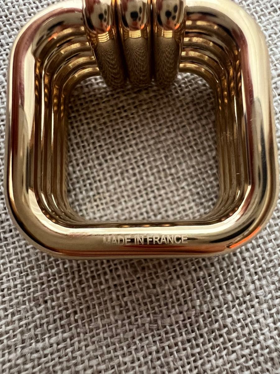 HERMES エルメス スカーフリング ゴールド 新品未使用 スクエア HERMES エルメス スカーフリング ゴールド 新品未使用 スクエア