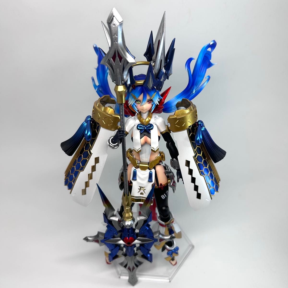 メガミデバイス 【皇巫 スサノヲ レガリア】 美プラ 完成品 塗装品 メガミデバイス 【皇巫 スサノヲ レガリア】 美プラ 完成品 塗装