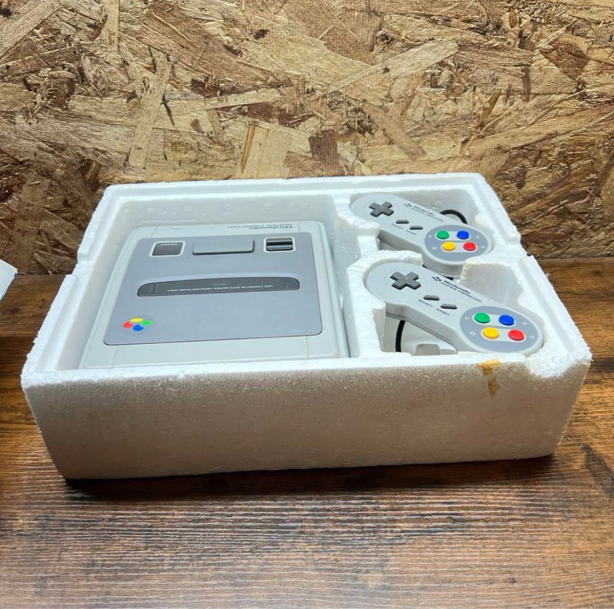 SFC】1chip-03 1チップ スーパーファミコン 本体 外箱付き SFC】1chip-03 1チップ スーパーファミコン 本体 外箱付き