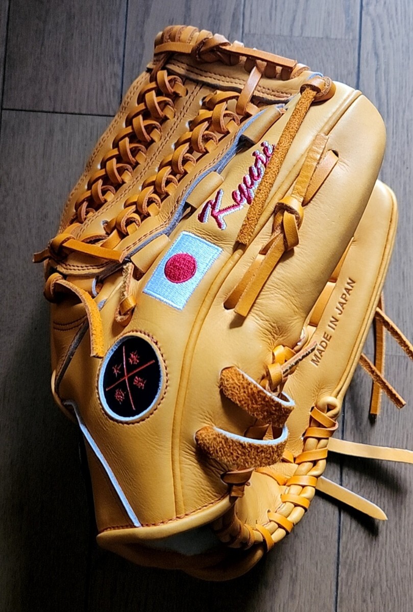 20000円 阪神タイガース 22 藤川球児選手 グラブ JAPAN仕様 20000円 阪神タイガース 22 藤川球児選手 グラブ JAPAN仕様