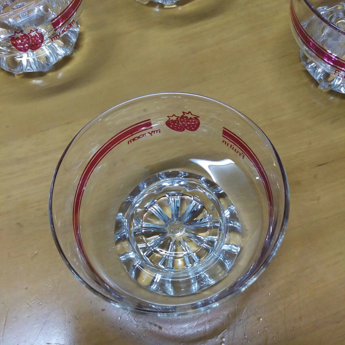 昭和レトロ　イチゴ柄　ガラス　デザート皿　5客
