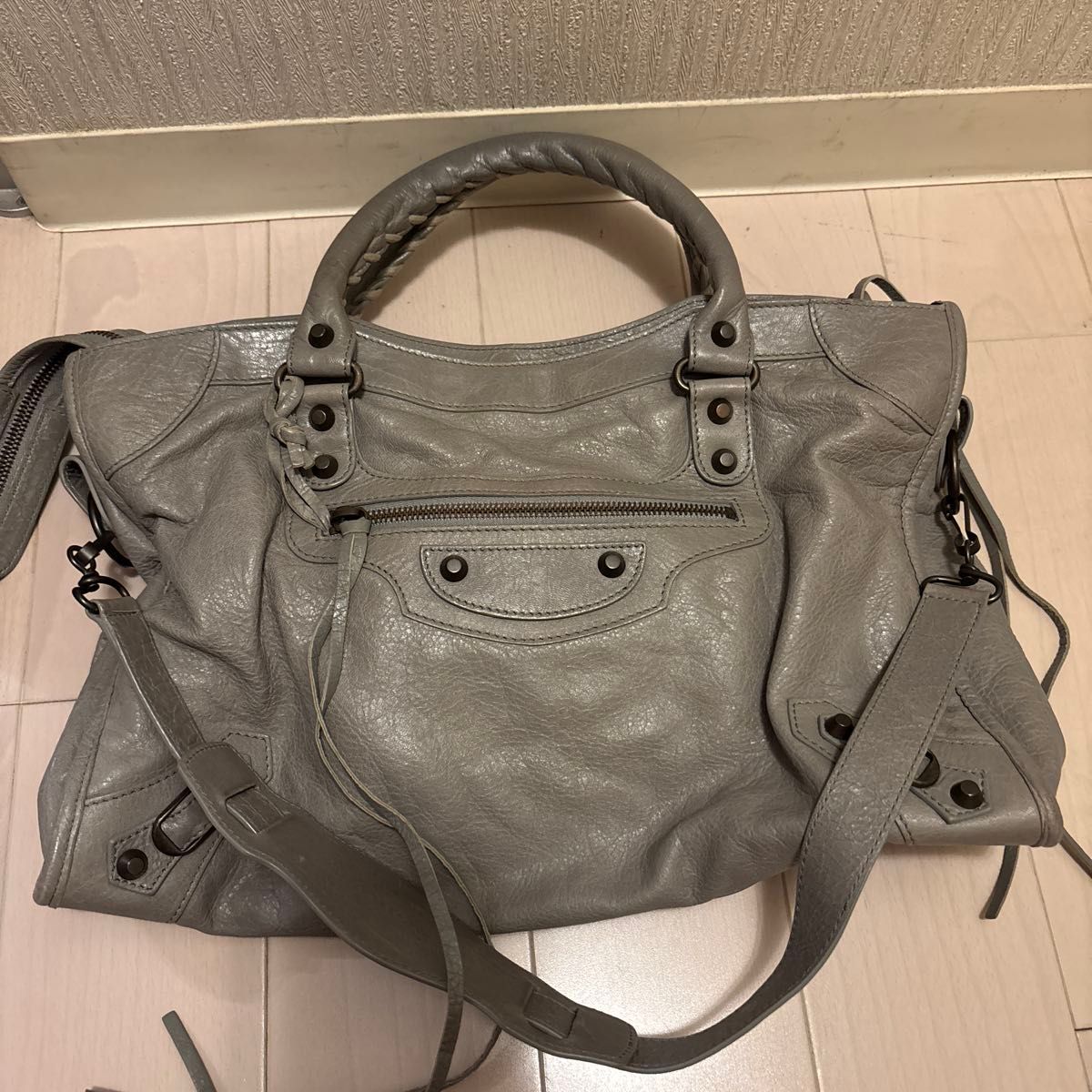 BALENCIAGA バレンシアガ シティ ハンドバッグ|Yahoo!フリマ BALENCIAGA バレンシアガ シティ ハンドバッグ|Yahoo!フリマ