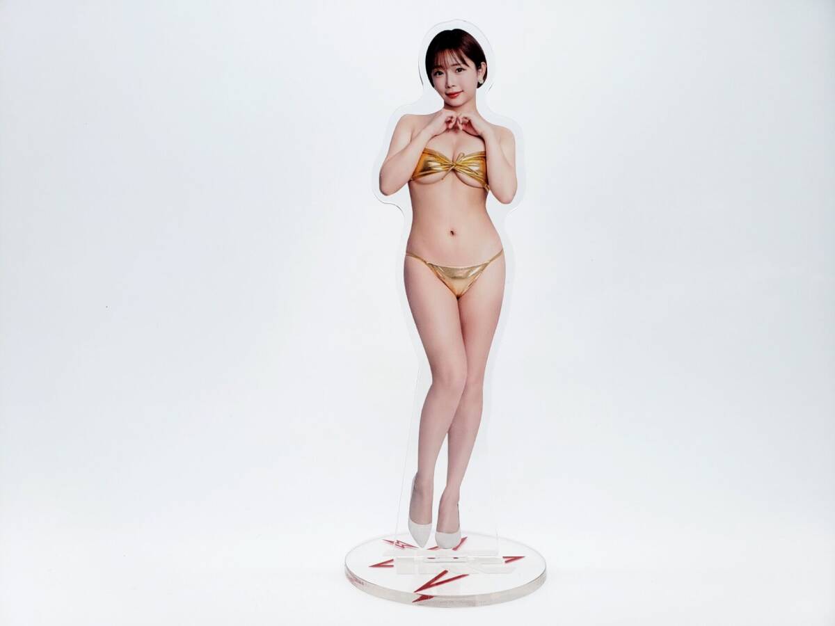 紗倉まな アクリルスタンド 紗倉まな 2024 TRE BIGアクリルスタンド (ゴールドバージョン