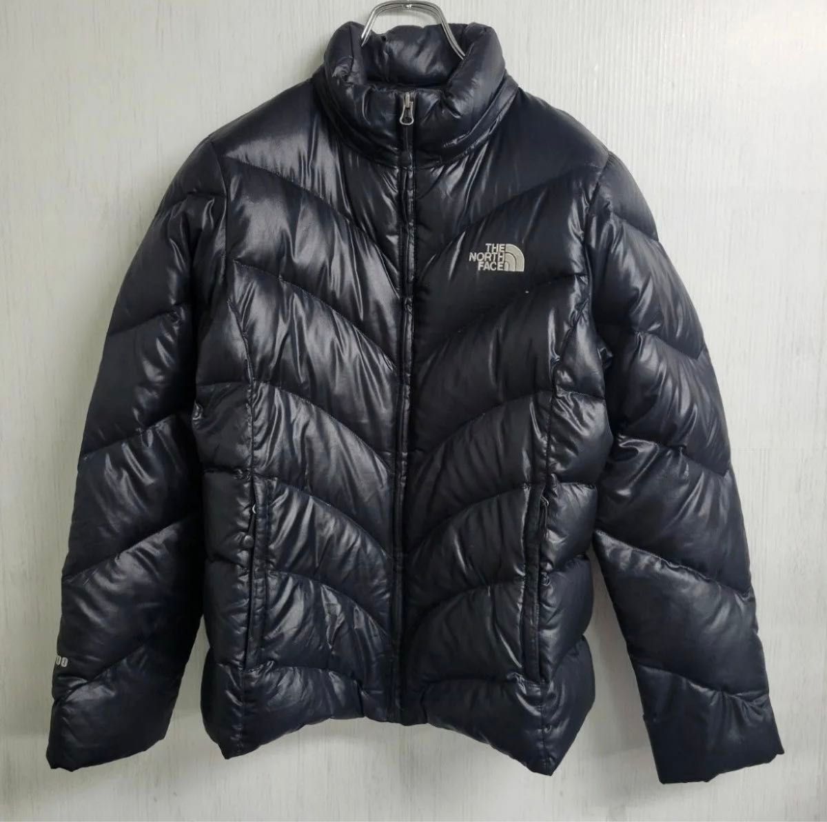 THE NORTH FACE ノースフェイス ダウン L ブラック 刺繍ロゴ THE NORTH FACE ノースフェイス ダウン L ブラック 刺繍ロゴ