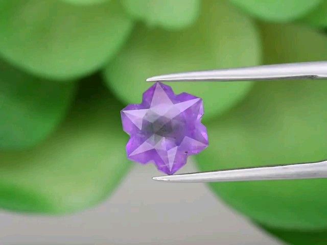 No.647 アメジスト 約1.87ct 約9.2mm×8mm ウルグアイ産
