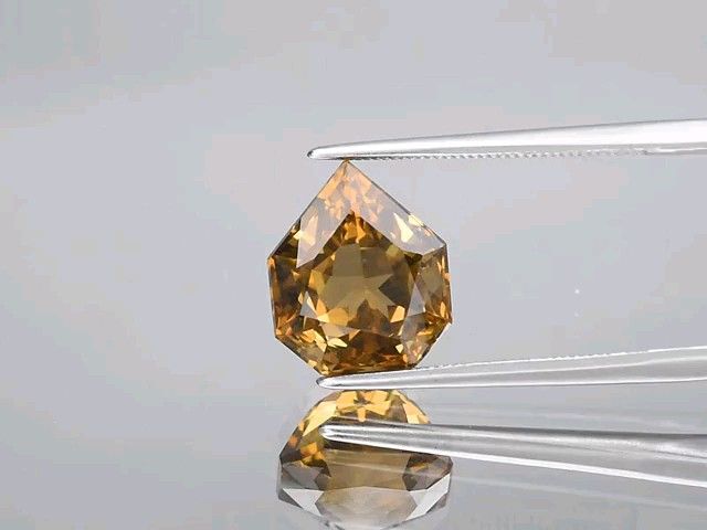 No.748 イエロークォーツ 約5.06ct 約10.8mm×10mm ブラジル産