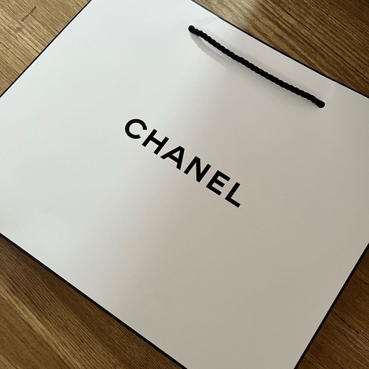 CHANEL シャネル クリスマスコフレ 2024 エッセンシャルケア CHANEL シャネル クリスマスコフレ 2024 エッセンシャルケア