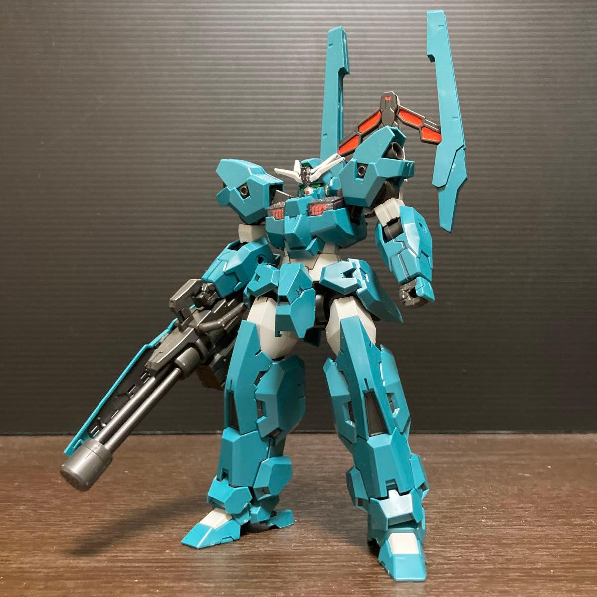 qgガンプラ完成品ジャンク2体セット 機動戦士ガンダム 水星の qgガンプラ完成品ジャンク2体セット 機動戦士ガンダム 水星の